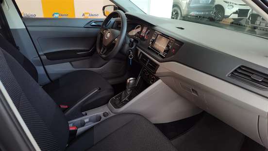 VOLKSWAGEN-POLO-2018