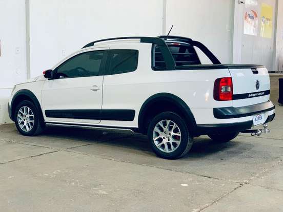 VOLKSWAGEN-SAVEIRO-2015