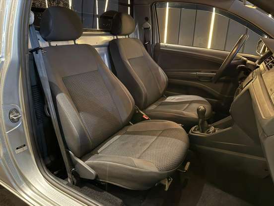 VOLKSWAGEN-SAVEIRO-2022