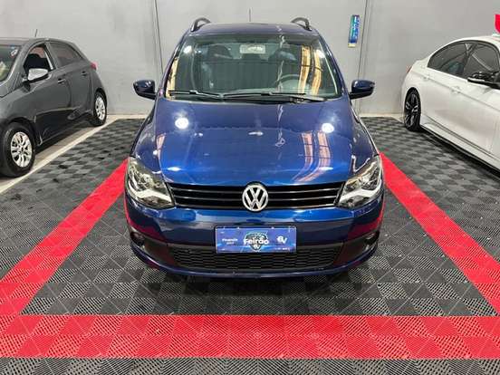 VOLKSWAGEN-SPACEFOX-2014