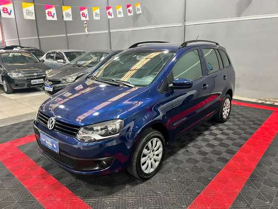 VOLKSWAGEN-SPACEFOX-2014