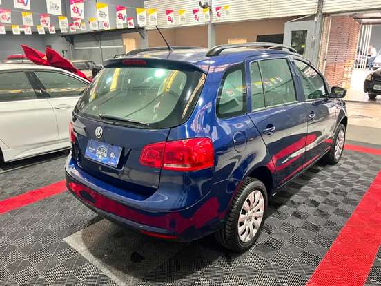 VOLKSWAGEN-SPACEFOX-2014
