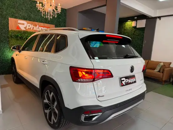 VOLKSWAGEN-TAOS-1.4 250 TSI TOTAL FLEX HIGHLINE AUTOMÁTICO VOLKSWAGEN-TAOS-2024