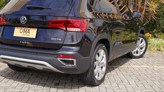 VOLKSWAGEN-TAOS-2021