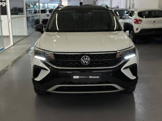 VOLKSWAGEN TAOS 1.4 250 TSI TOTAL FLEX COMFORTLINE AUTOMÁTICO
