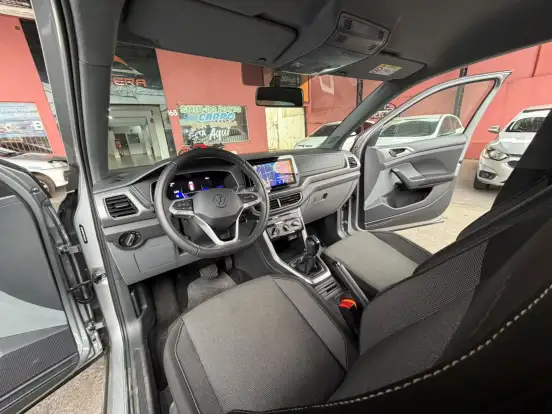 VOLKSWAGEN-T-CROSS-2025