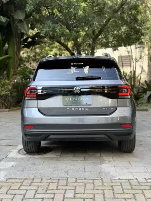 VOLKSWAGEN-T-CROSS-2022