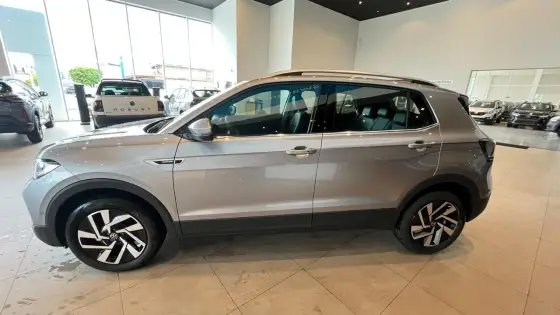 VOLKSWAGEN T-CROSS 1.4 250 TSI TOTAL FLEX HIGHLINE AUTOMÁTICO