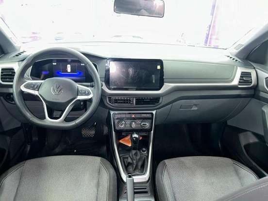 VOLKSWAGEN-T-CROSS-2025
