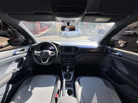 VOLKSWAGEN-T-CROSS-2022