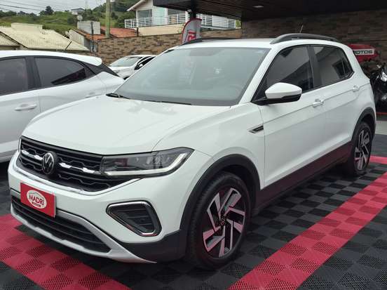 VOLKSWAGEN-T-CROSS-2024