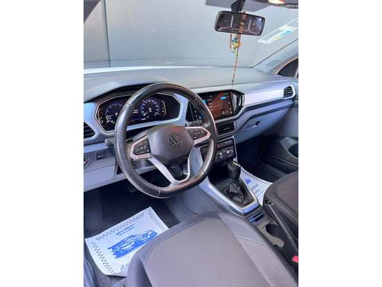 VOLKSWAGEN-T-CROSS-2022