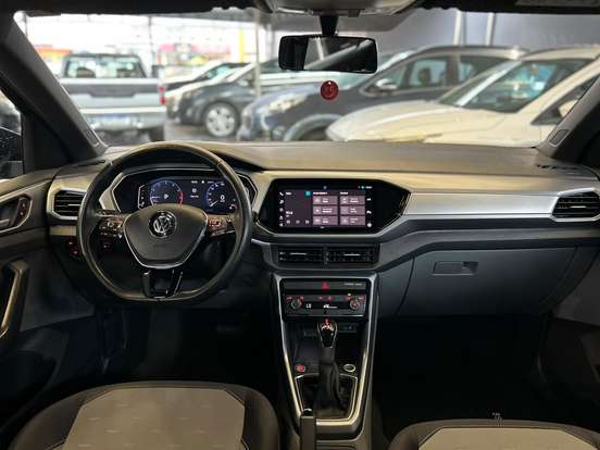 VOLKSWAGEN-T-CROSS-2021