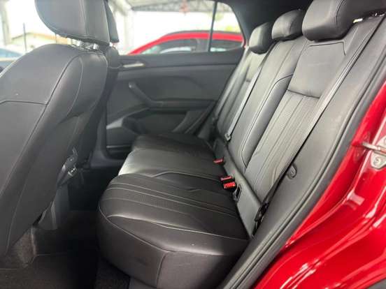 VOLKSWAGEN-T-CROSS-2025