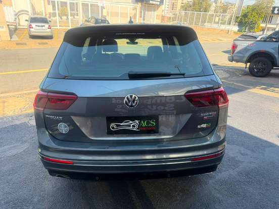 VOLKSWAGEN-TIGUAN-2019