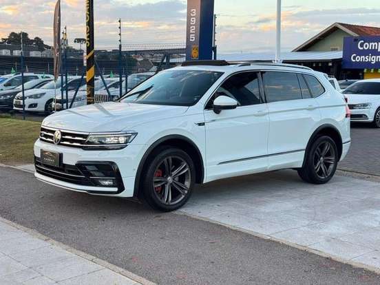 VOLKSWAGEN-TIGUAN-2021