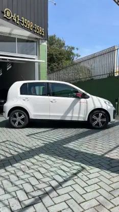 VOLKSWAGEN-UP-2018
