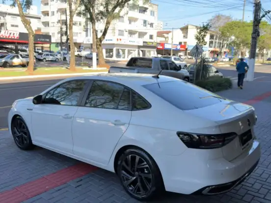 VOLKSWAGEN-VIRTUS-1.0 200 TSI HIGHLINE AUTOMÁTICO VOLKSWAGEN-VIRTUS-2025