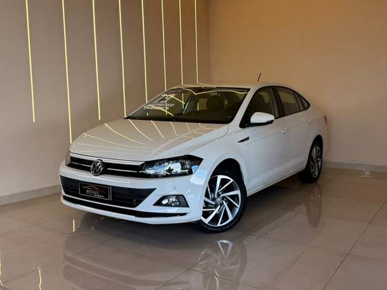VOLKSWAGEN VIRTUS 1.0 200 TSI HIGHLINE AUTOMÁTICO