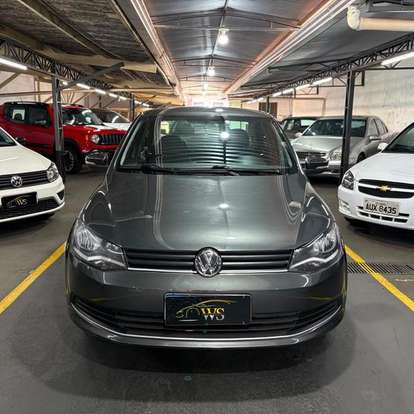 VOLKSWAGEN-VOYAGE-2014