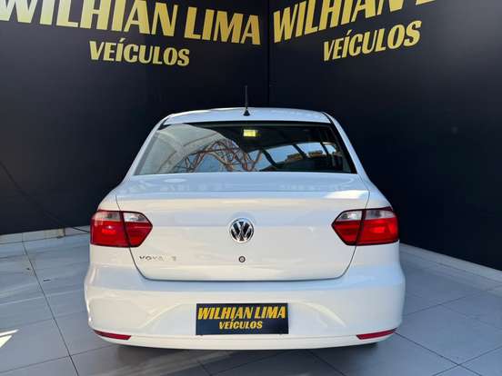 VOLKSWAGEN-VOYAGE-2021