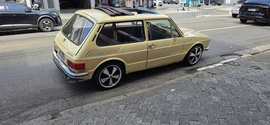VOLKSWAGEN-BRASILIA-1976