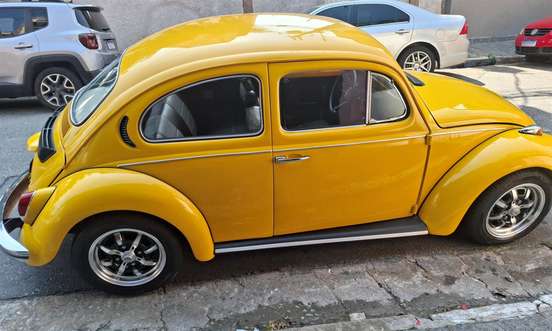 VOLKSWAGEN-FUSCA-1975