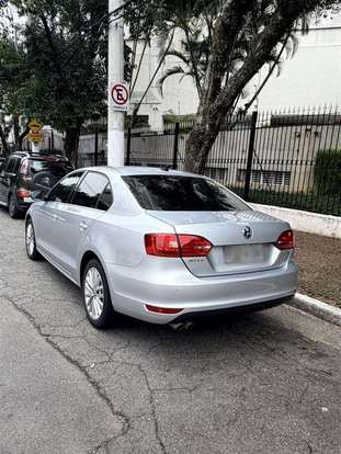 VOLKSWAGEN-JETTA-2.0 TSI HIGHLINE 211CV GASOLINA 4P TIPTRONIC VOLKSWAGEN-JETTA-2013