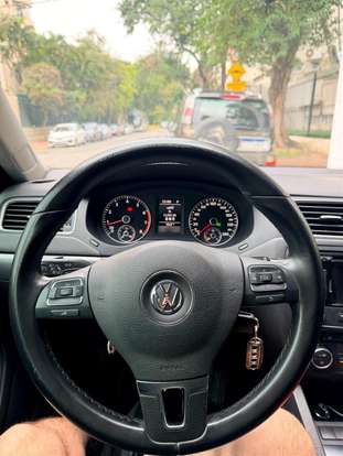 VOLKSWAGEN-JETTA-2.0 TSI HIGHLINE 211CV GASOLINA 4P TIPTRONIC VOLKSWAGEN-JETTA-2013