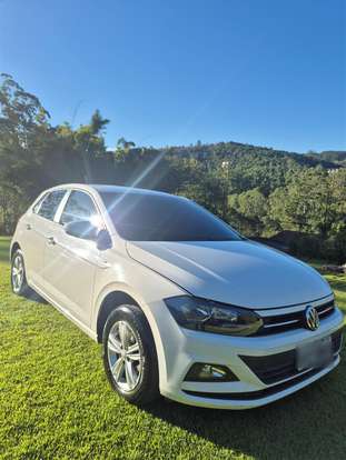 VOLKSWAGEN-POLO-2018