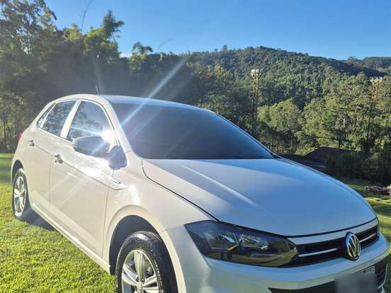 VOLKSWAGEN-POLO-1.0 200 TSI COMFORTLINE AUTOMÁTICO VOLKSWAGEN-POLO-2018