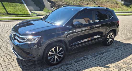 VOLKSWAGEN-TAOS-2022