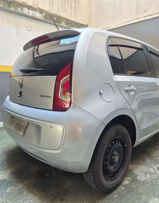 VOLKSWAGEN-UP-2014