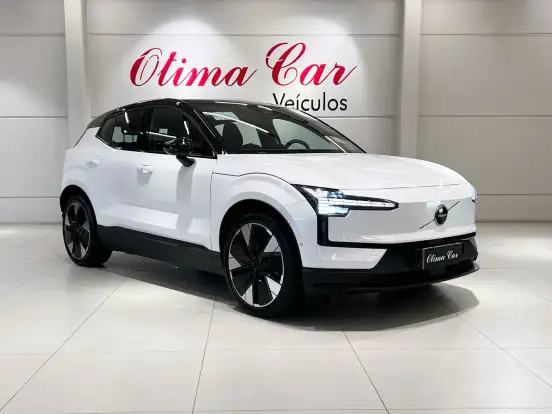 VOLVO-EX30-2024