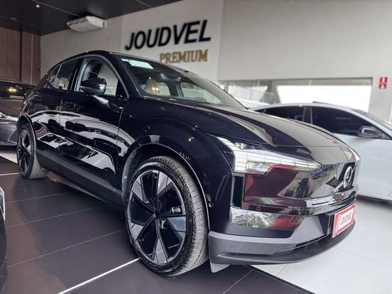 VOLVO-EX30-2024