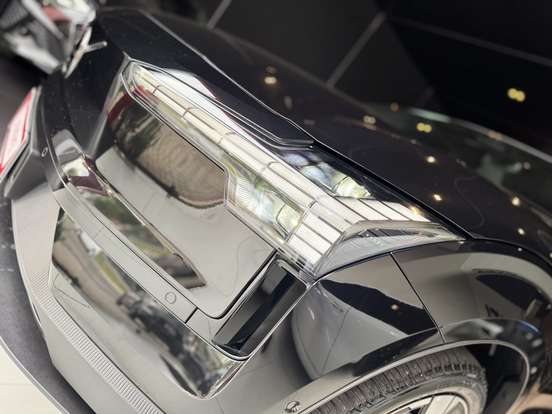 VOLVO-EX30-2024