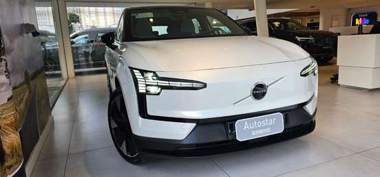 VOLVO-EX30-2024