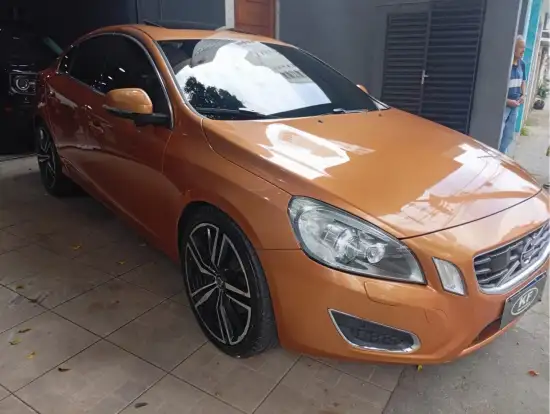 VOLVO-S60-2011