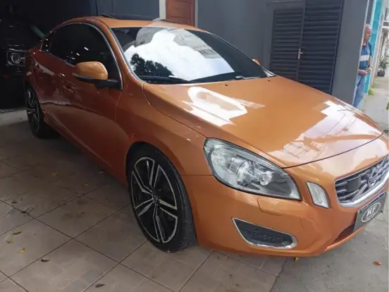 VOLVO-S60-3.0 T6 TOP AWD TURBO GASOLINA 4P AUTOMÁTICO VOLVO-S60-2011