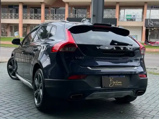 VOLVO-V40-2.0 T5 CROSS COUNTRY AWD TURBO GASOLINA 4P AUTOMÁTICO VOLVO-V40-2013
