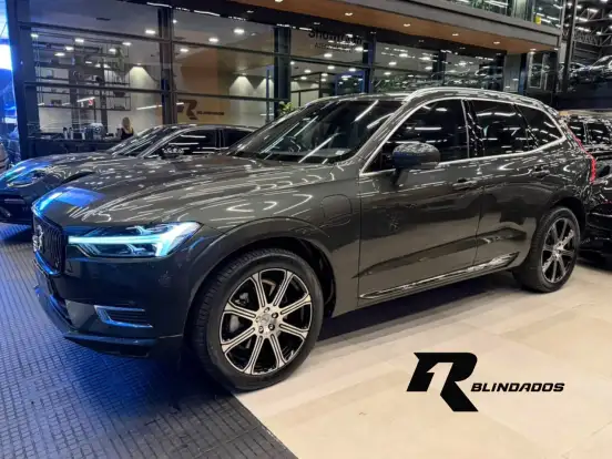 VOLVO-XC60-2021