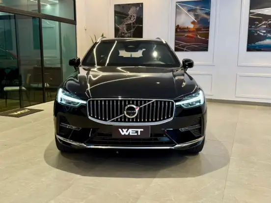 VOLVO-XC60-2023