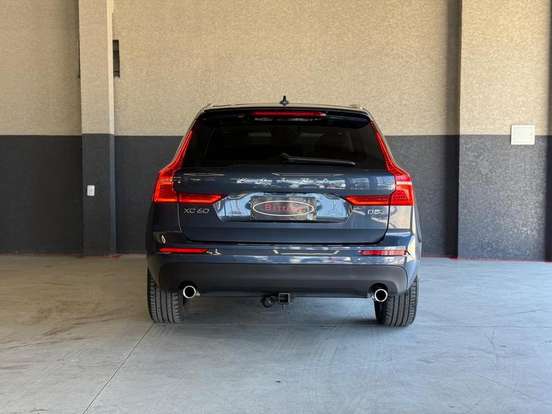 VOLVO-XC60-2019
