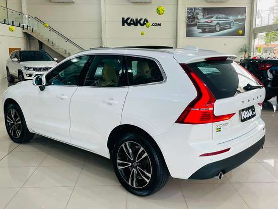VOLVO-XC60-2.0 D5 DIESEL MOMENTUM AWD GEARTRONIC VOLVO-XC60-2019