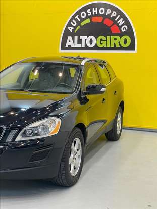 VOLVO-XC60-2011