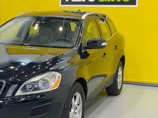 VOLVO-XC60-2.0 T5 COMFORT FWD TURBO GASOLINA 4P AUTOMÁTICO VOLVO-XC60-2011