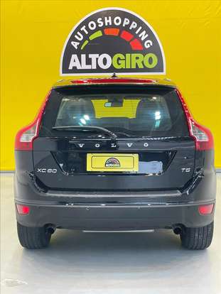 VOLVO-XC60-2011