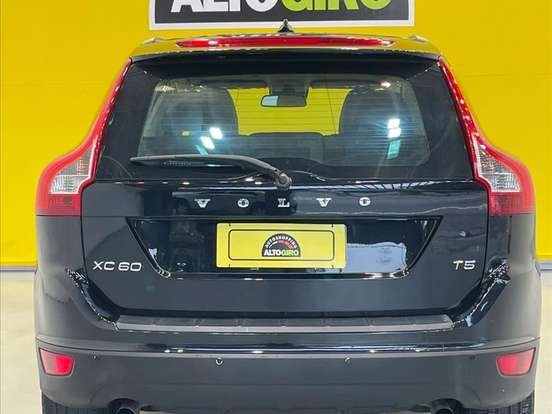 VOLVO-XC60-2.0 T5 COMFORT FWD TURBO GASOLINA 4P AUTOMÁTICO VOLVO-XC60-2011