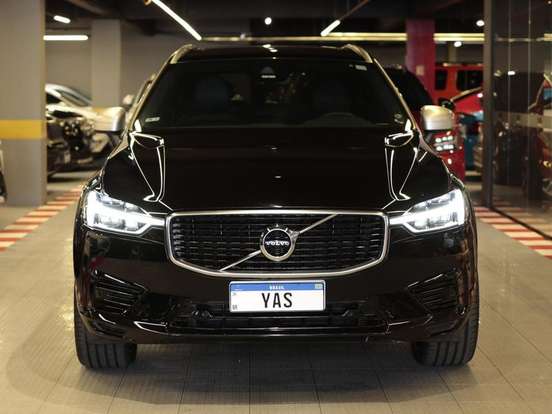 VOLVO-XC60-2019