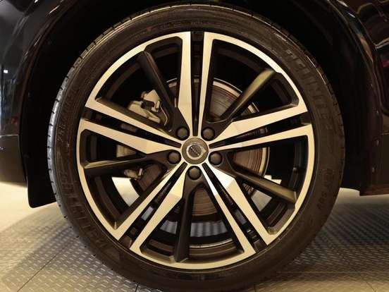 VOLVO-XC60-2.0 T8 HYBRID R-DESIGN AWD GEARTRONIC VOLVO-XC60-2019